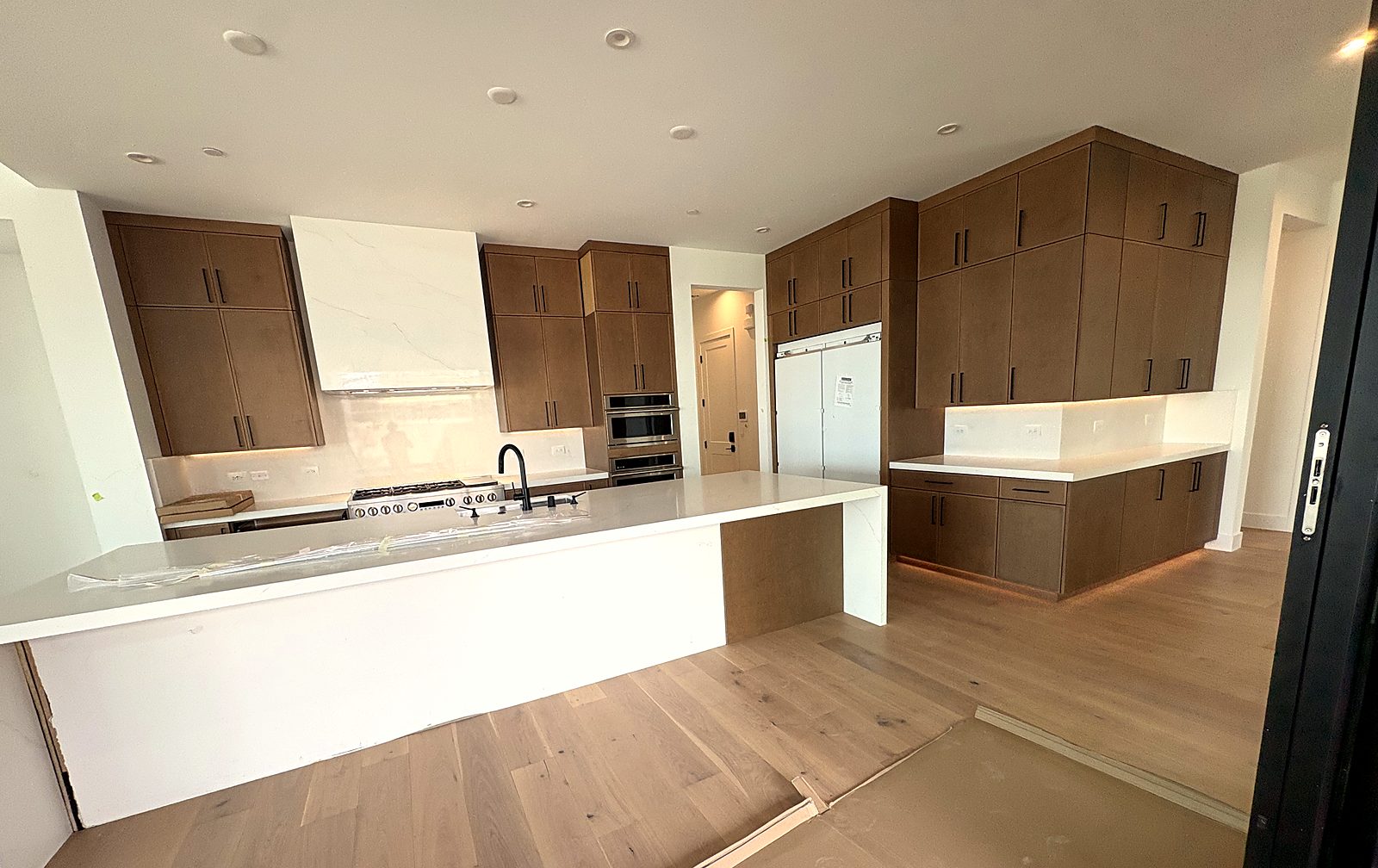 Walnut modern kitchen
